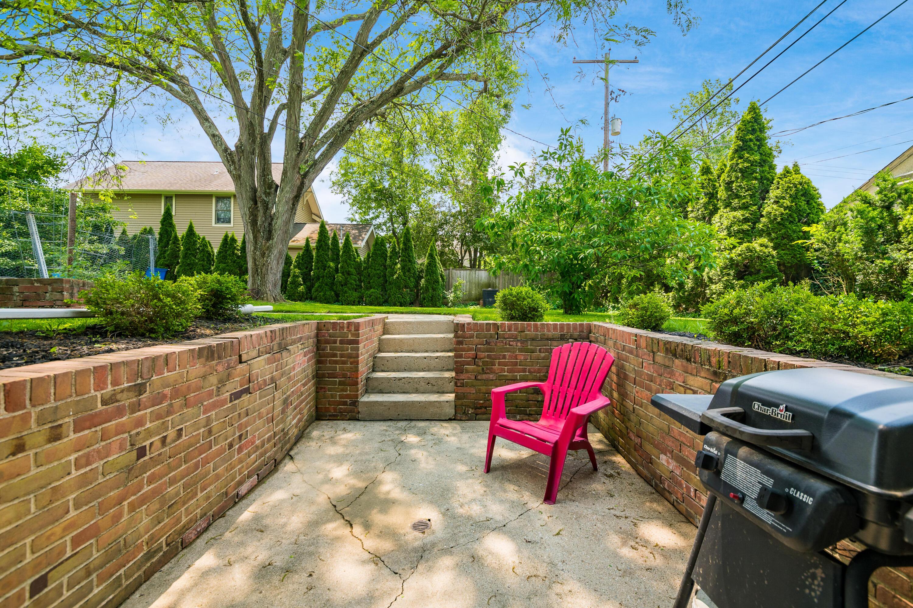 2175 Ridgeview Road Columbus, OH 43221 - Photo 31 of 36 L_2175_Ridgeview090