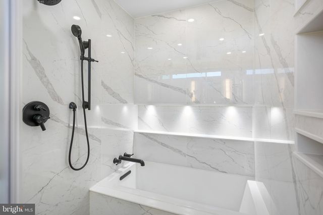 $1,150,000 | 2005 South Lincoln Street, Arlington, VA 22204