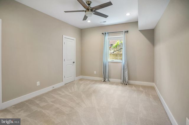 $1,150,000 | 2005 South Lincoln Street, Arlington, VA 22204