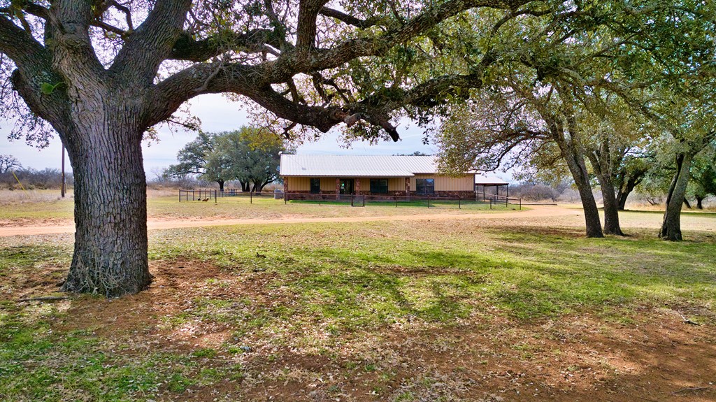 5801 Smith Road Mason, TX 76856 - Photo 6 of 35