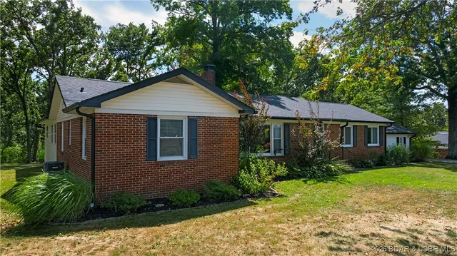 $424,900 | 12 Golf Course Road, Eldon, MO 65026