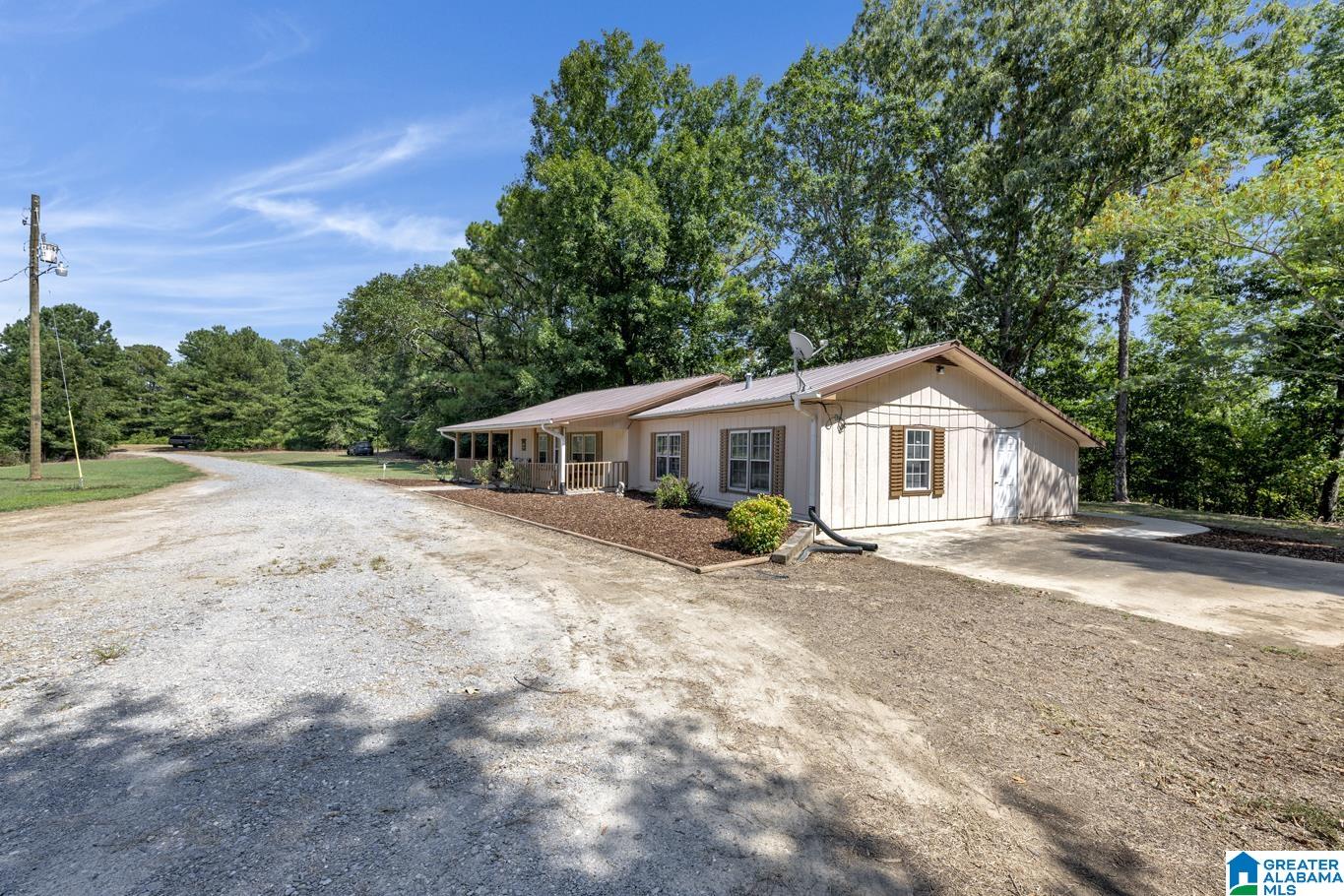 335 Wood Ridge Drive Locust Fork, AL 35097 - Photo 2 of 33