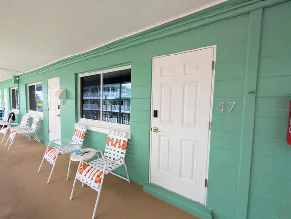 $325,000 | 11730 Gulf Boulevard, Unit 47, St. Petersburg, FL 33706