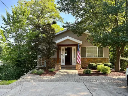 $1,695,000 | W5510 Westshore Drive, La Grange, WI 53121