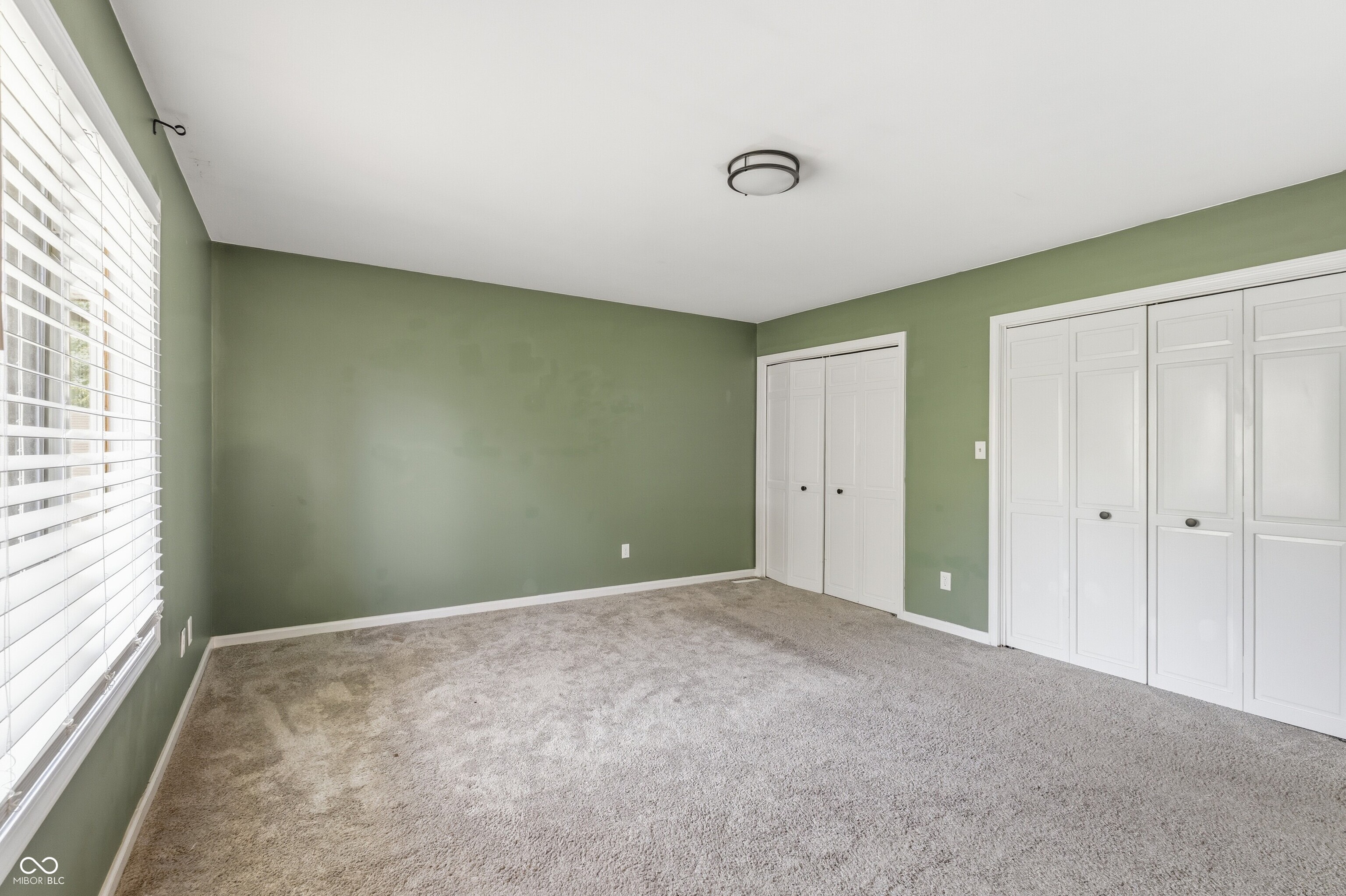 906 Hummingbird Lane Columbus, IN 47203 - Photo 25 of 43