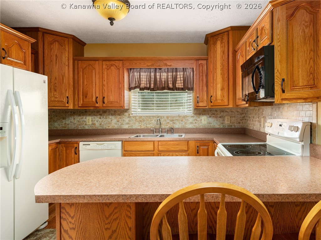 1730 Valley Road Huntington, WV 25705 - Photo 8 of 19 Gallery Image 8