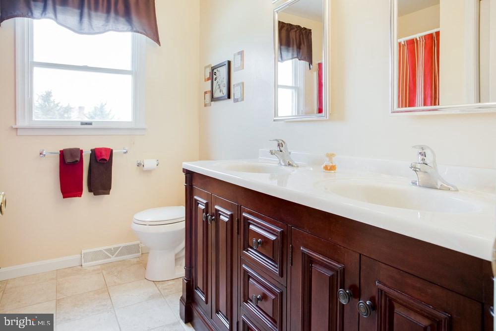 25 Raspberry Drive Mechanicsburg, PA 17050 - Photo 17 of 25 Gallery Image 17