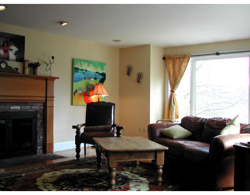 369 Sudbury Road Concord, MA 01742 - Photo 4 of 11 Gallery Image 4