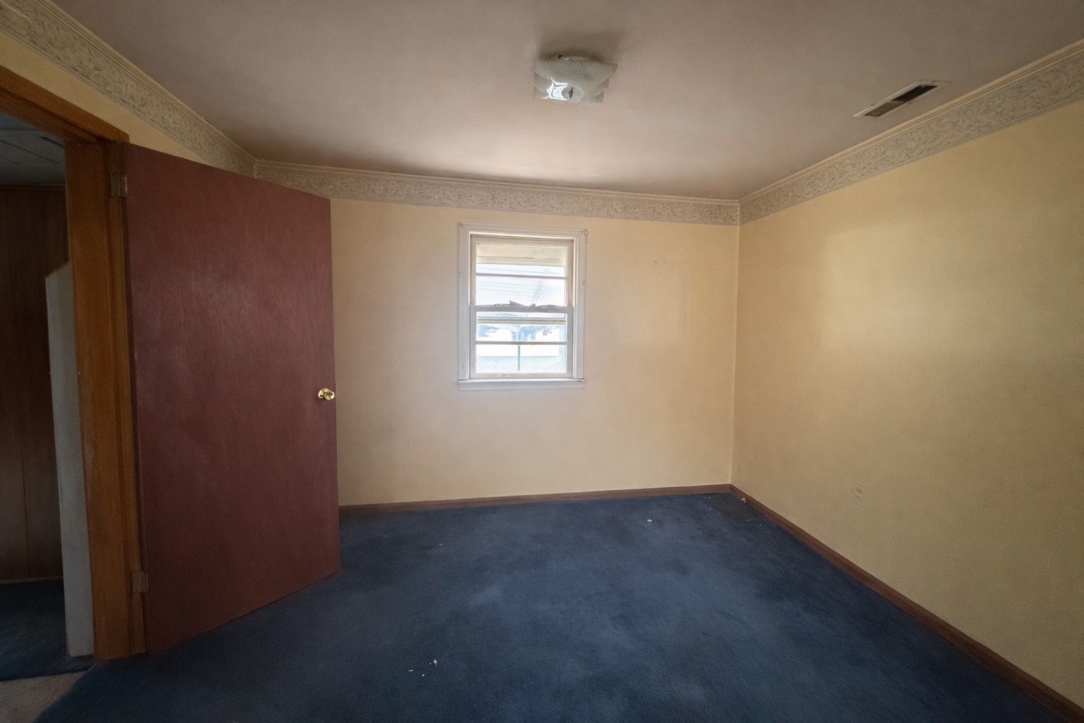 207 Sycamore Avenue Waverly, TN 37185 - Photo 5 of 9