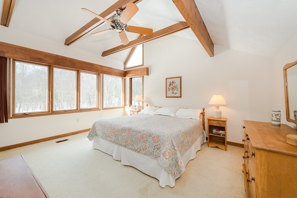 513 Strawberry Hill Road Concord, MA 01742 - Photo 14 of 30 Gallery Image 14