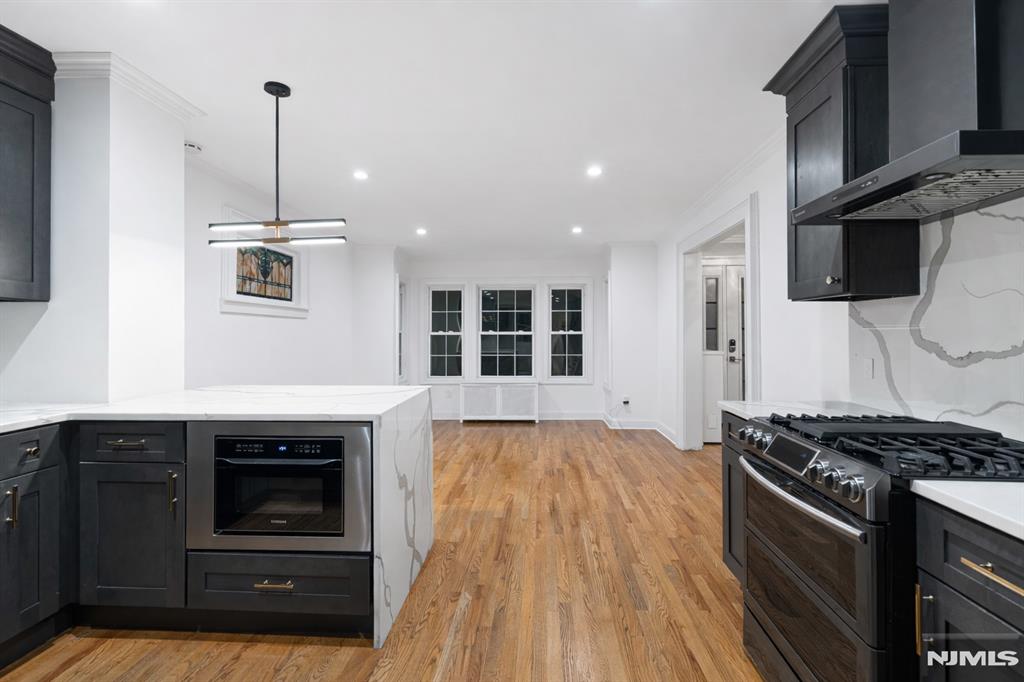 764 Goffle Road Hawthorne, NJ 07506 - Photo 16 of 45