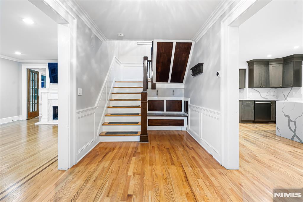 764 Goffle Road Hawthorne, NJ 07506 - Photo 18 of 45