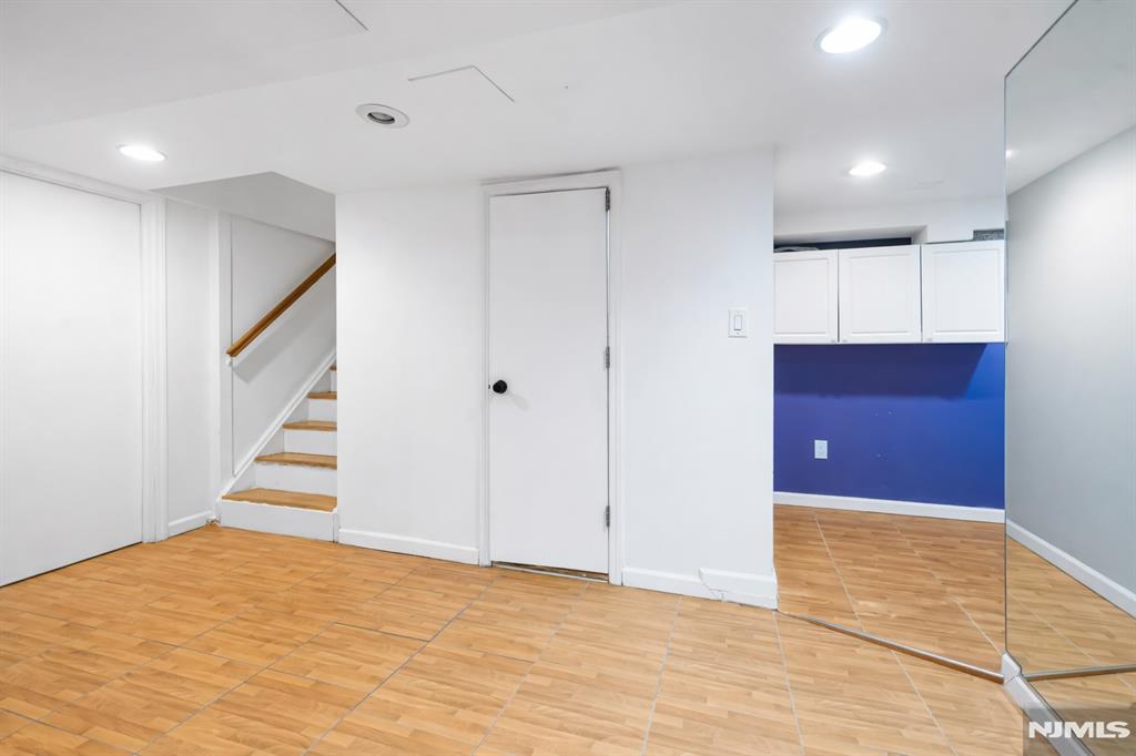 764 Goffle Road Hawthorne, NJ 07506 - Photo 23 of 45