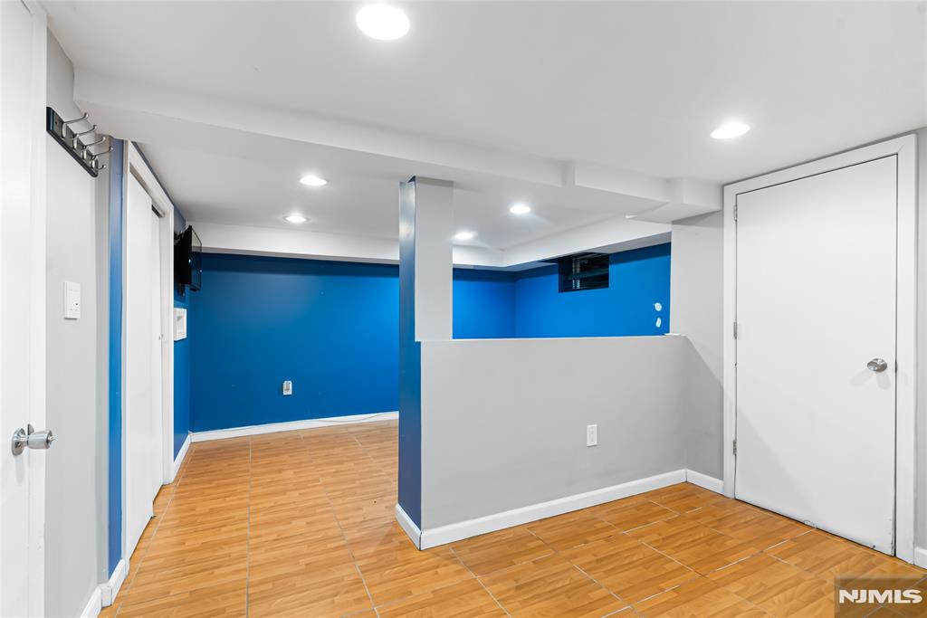 764 Goffle Road Hawthorne, NJ 07506 - Photo 26 of 45