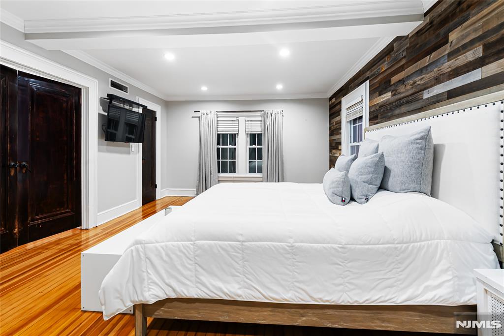 764 Goffle Road Hawthorne, NJ 07506 - Photo 28 of 45