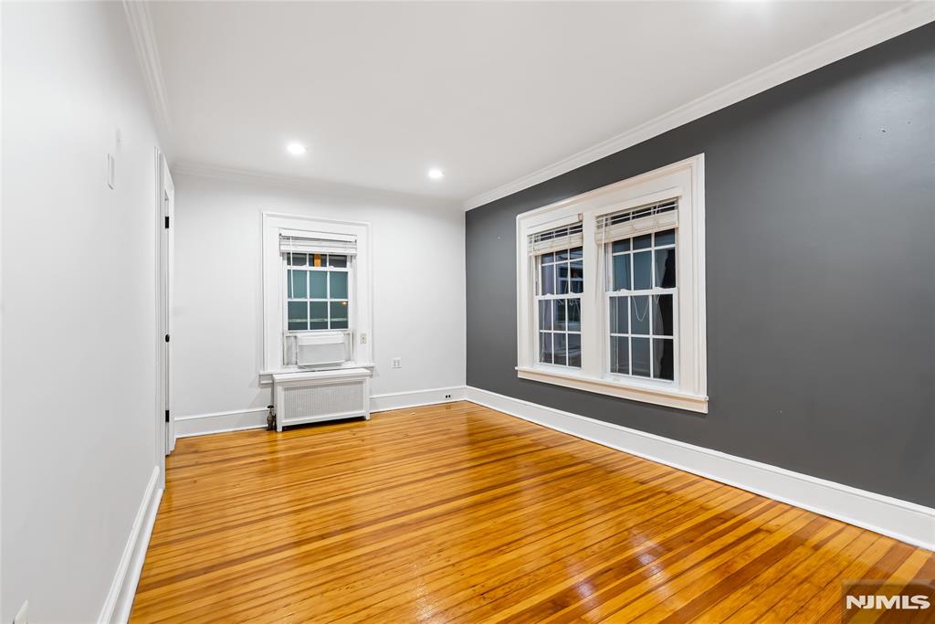 764 Goffle Road Hawthorne, NJ 07506 - Photo 35 of 45