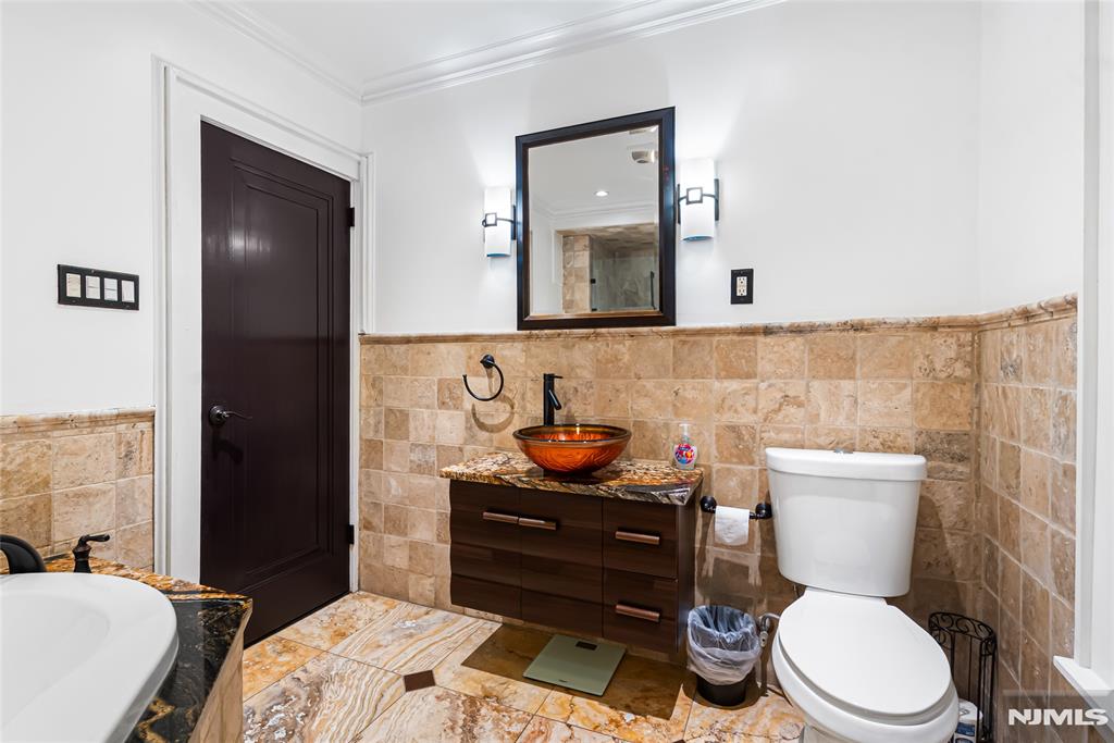 764 Goffle Road Hawthorne, NJ 07506 - Photo 36 of 45