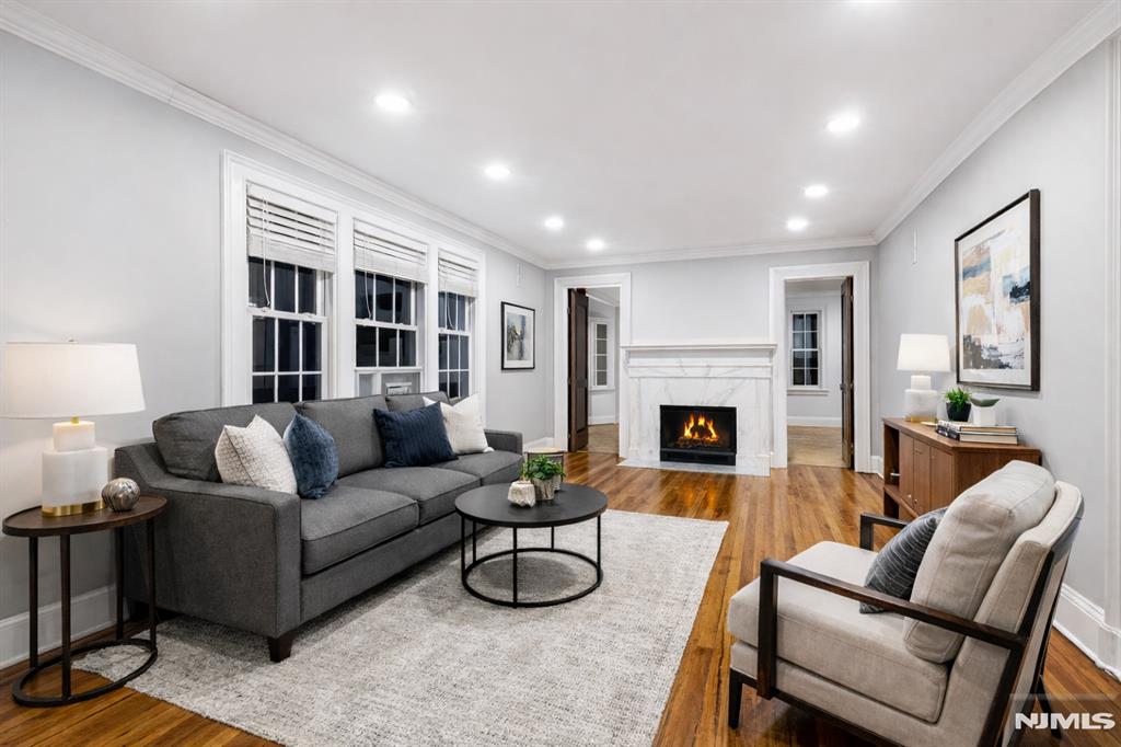 764 Goffle Road Hawthorne, NJ 07506 - Photo 7 of 45