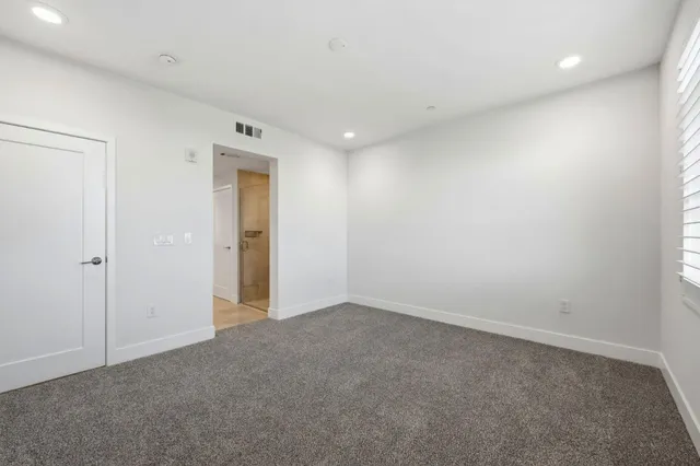 $4,800 | 400 Mariners Island Boulevard, Unit 209, San Mateo, CA 94404