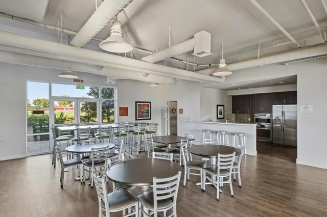 $4,800 | 400 Mariners Island Boulevard, Unit 209, San Mateo, CA 94404