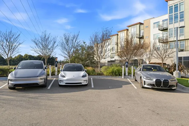 $4,800 | 400 Mariners Island Boulevard, Unit 209, San Mateo, CA 94404