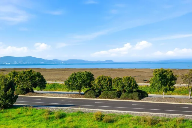 $4,800 | 400 Mariners Island Boulevard, Unit 209, San Mateo, CA 94404