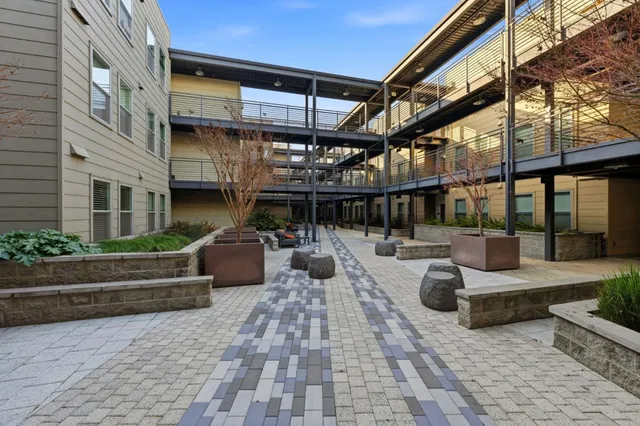 $4,800 | 400 Mariners Island Boulevard, Unit 209, San Mateo, CA 94404