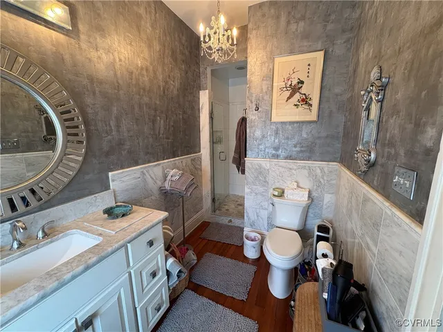 $4,999 | 2004 Hanover Avenue, Richmond, VA 23220