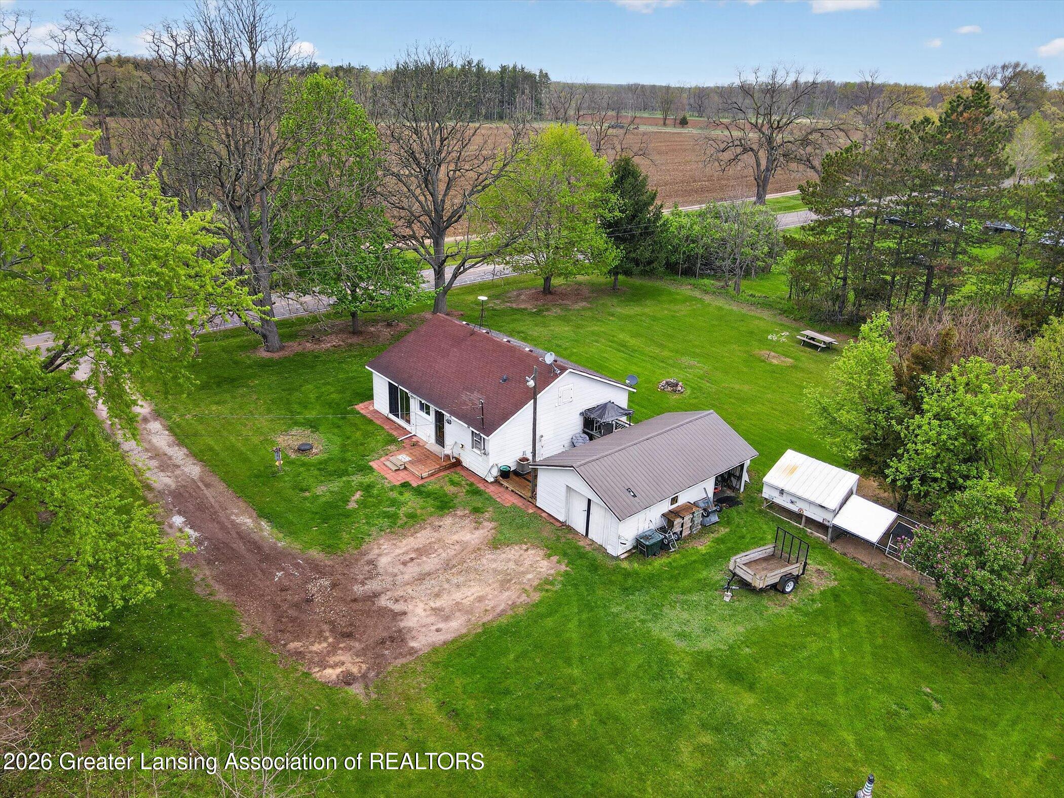 6834 North Wacousta Road Fowler, MI 48835 - Photo 47 of 51 47-6834-N-Wacousta-Rd-WindowStill-Photog