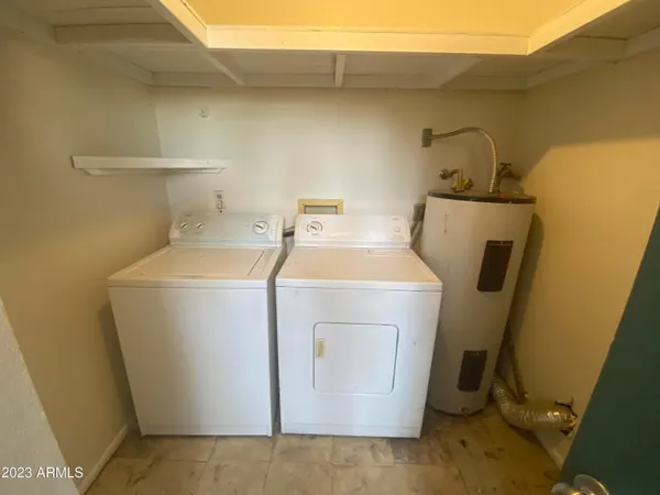 $1,595 | 6002 West Townley Avenue, Glendale, AZ 85302