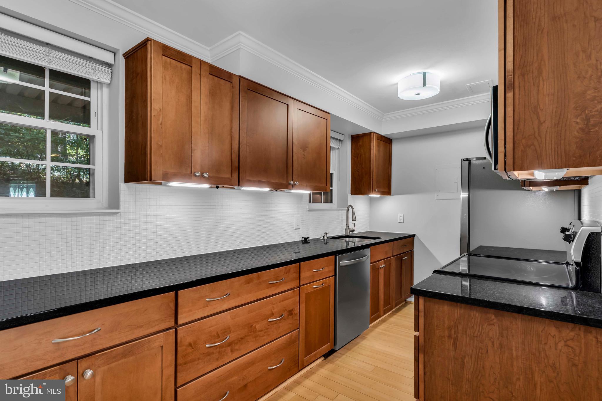 4635 A 28th Road South, Unit A Arlington, VA 22206 - Photo 7 of 22