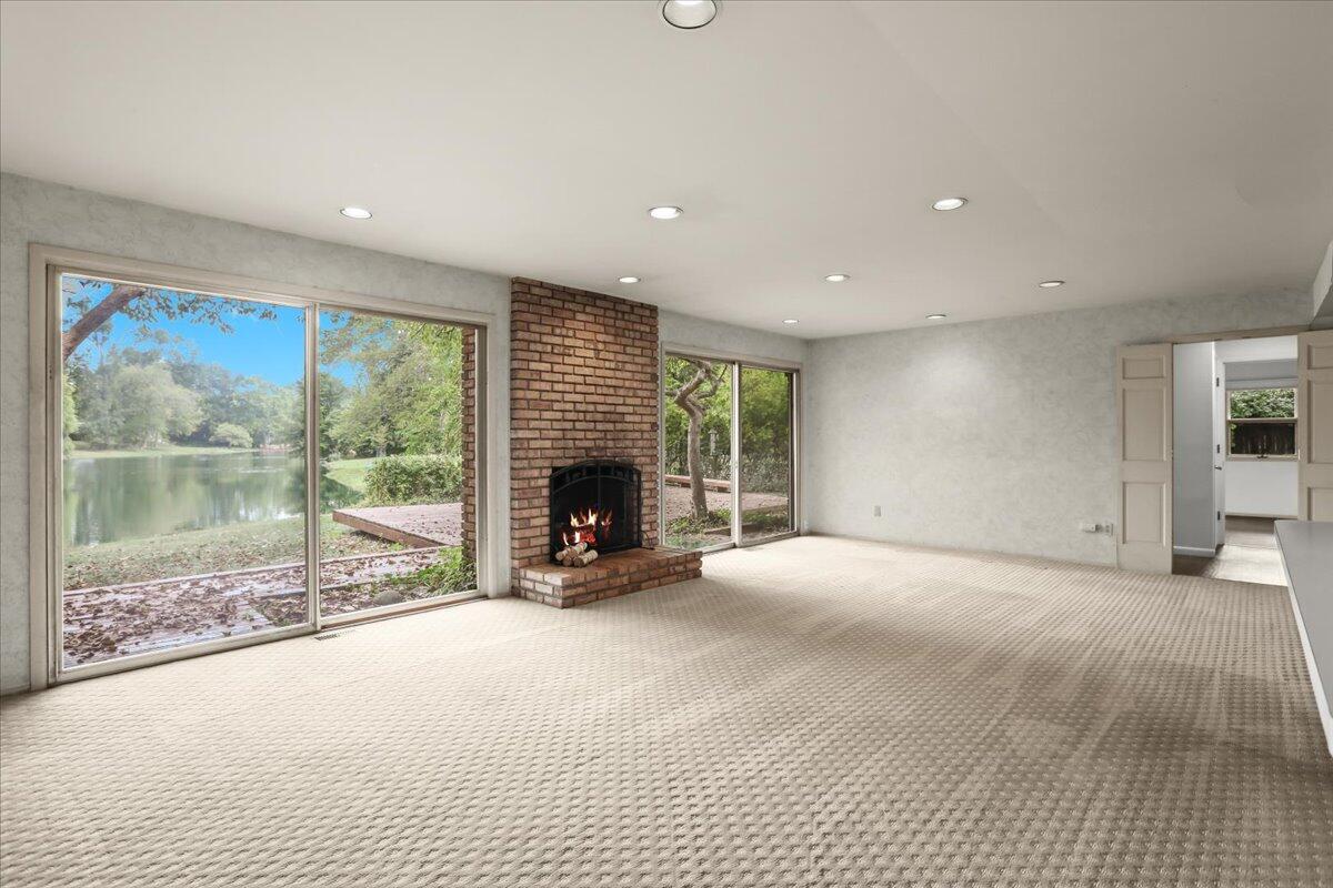 29744 Sugar Spring Road Farmington Hills, MI 48334 - Photo 12 of 42 12-29744 Sugar Spring Rd