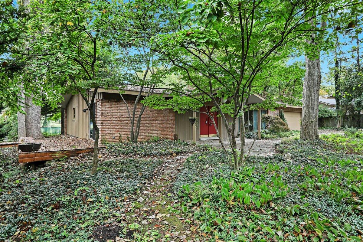 29744 Sugar Spring Road Farmington Hills, MI 48334 - Photo 2 of 42 02-29744 Sugar Spring Rd