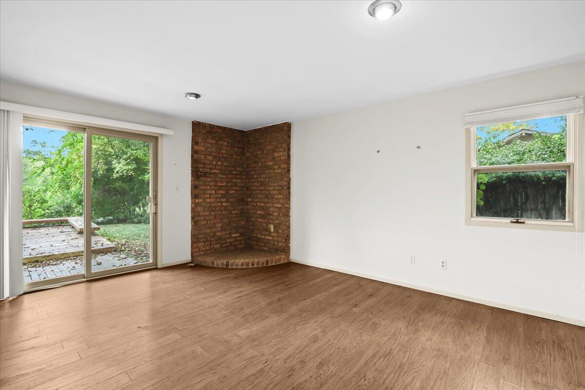 29744 Sugar Spring Road Farmington Hills, MI 48334 - Photo 21 of 42 21-29744 Sugar Spring Rd