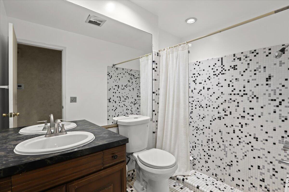 29744 Sugar Spring Road Farmington Hills, MI 48334 - Photo 27 of 42 27-29744 Sugar Spring Rd