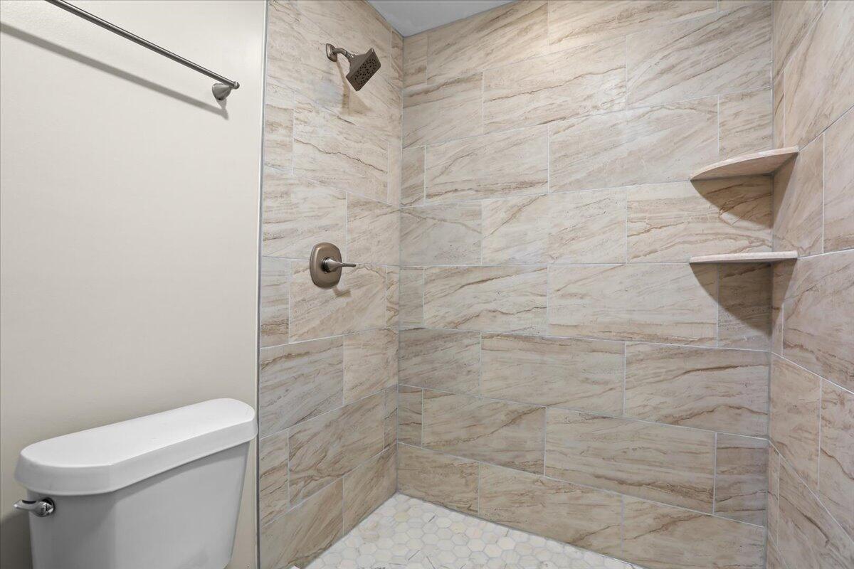 29744 Sugar Spring Road Farmington Hills, MI 48334 - Photo 33 of 42 33-29744 Sugar Spring Rd