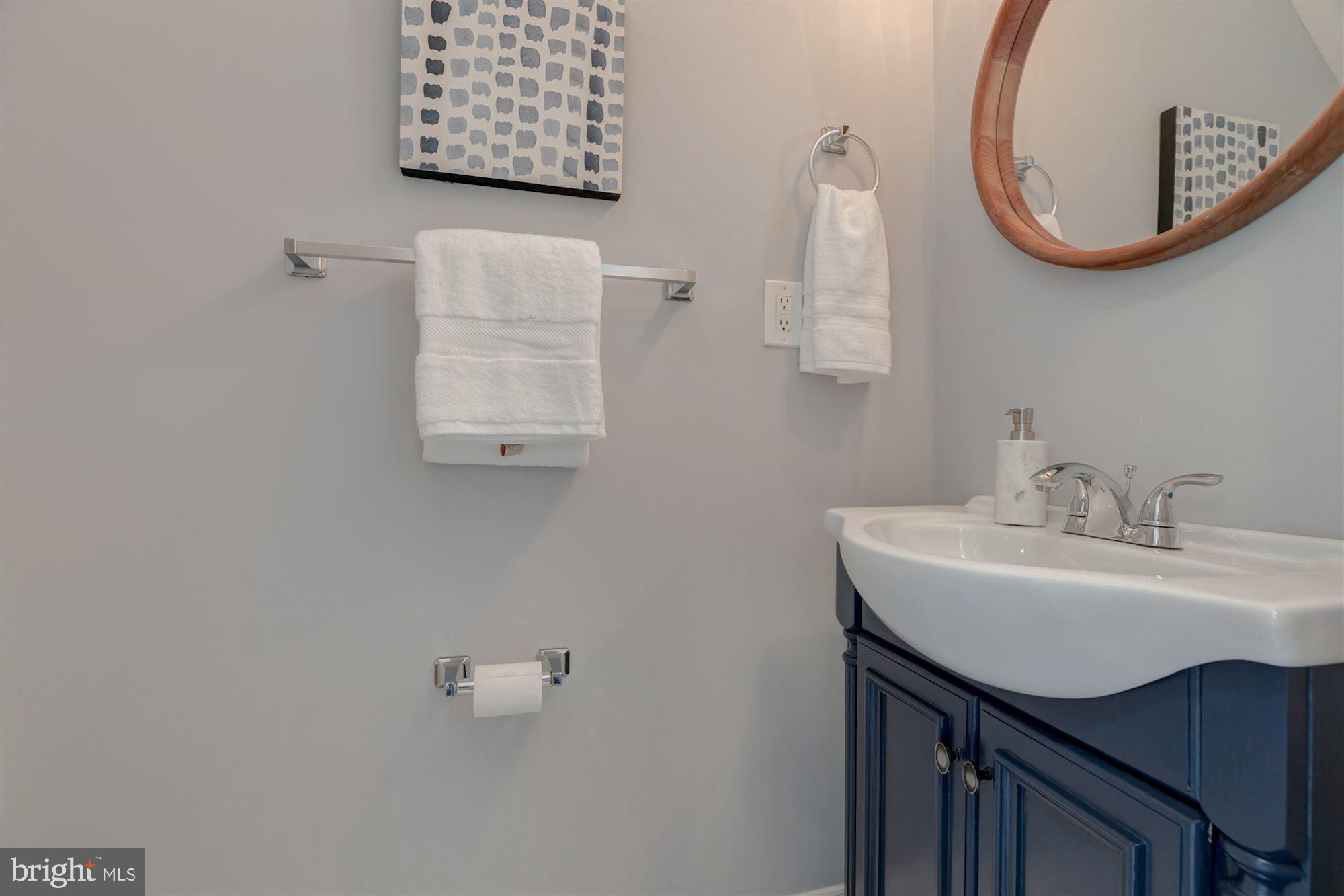 1012 9th Street Northeast Washington, DC 20002 - Photo 6 of 15 Powder Room