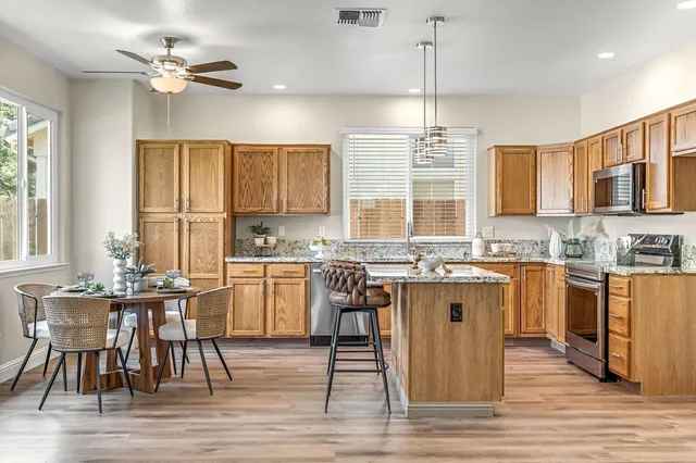 $579,900 | 2234 East Serena Avenue, Fresno, CA 93720