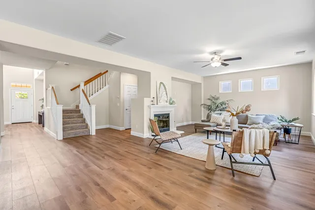 $579,900 | 2234 East Serena Avenue, Fresno, CA 93720