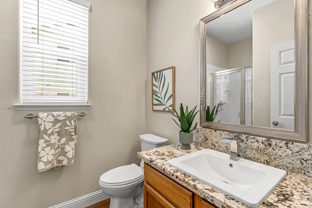 $579,900 | 2234 East Serena Avenue, Fresno, CA 93720