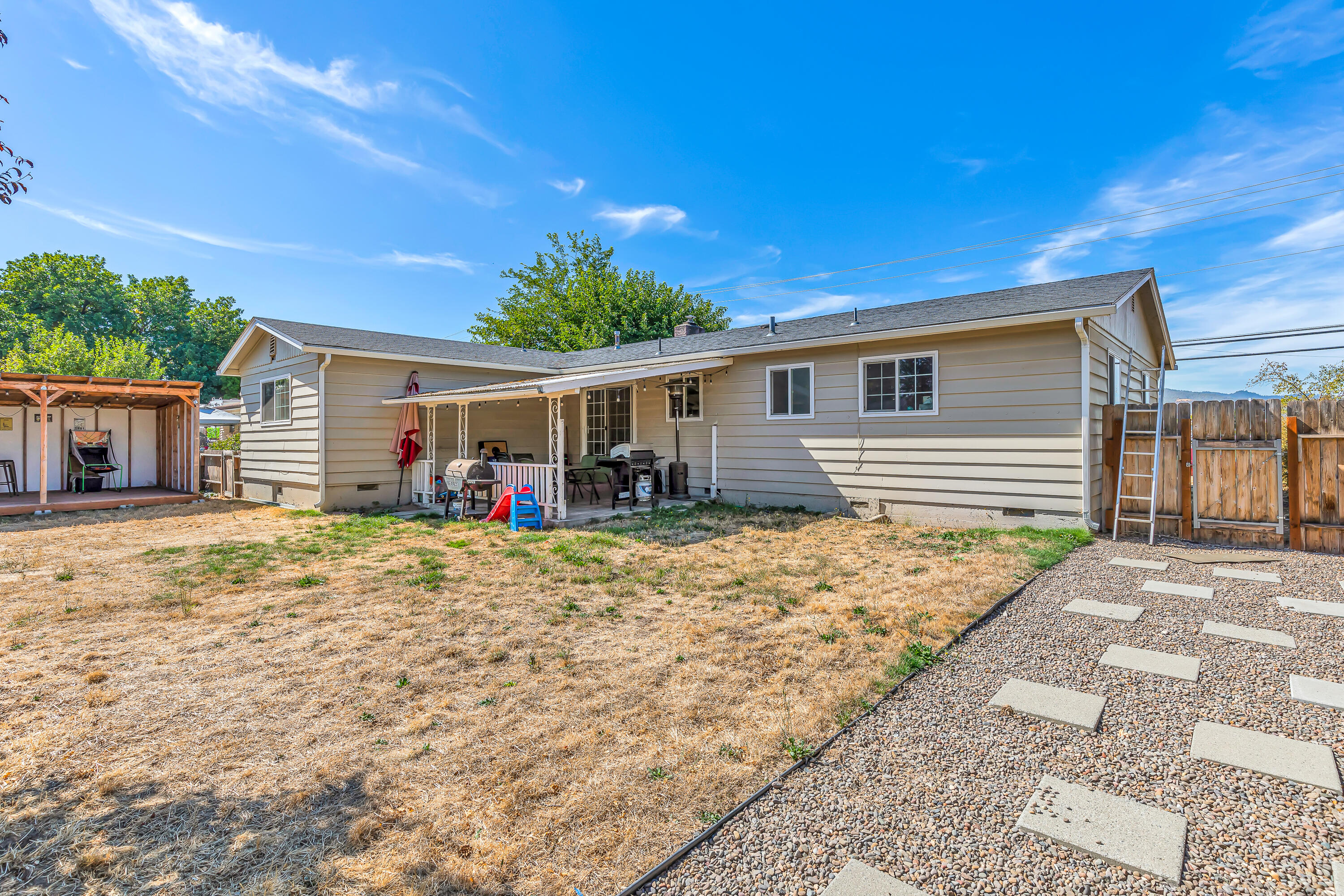 720 North 3rd Street Central Point, OR 97502 - Photo 27 of 27 28