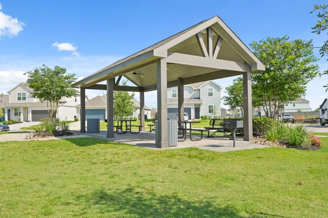 $355,000 | 5330 Briana Dee Drive, Rosharon, TX 77583