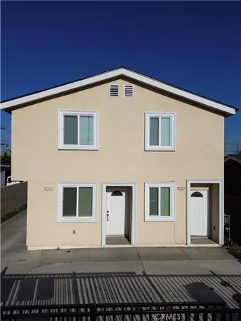 $3,200 | 9310 Pace Avenue, Los Angeles, CA 90002