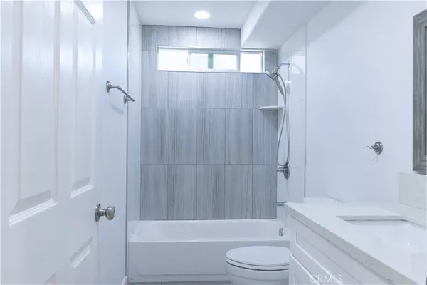 $3,200 | 9310 Pace Avenue, Los Angeles, CA 90002