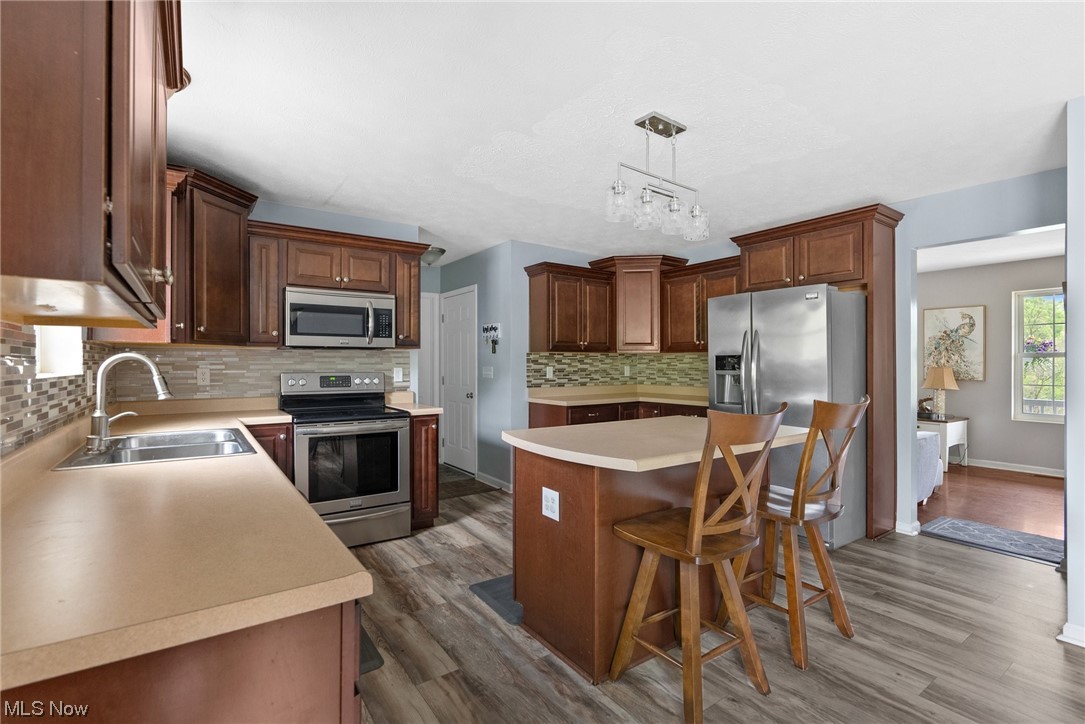 1305 Burnfield Road Little Hocking, OH 45742 - Photo 8 of 35 Lots of cabinets