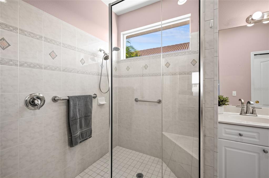 4322 Reflections Parkway Sarasota, FL 34233 - Photo 16 of 36