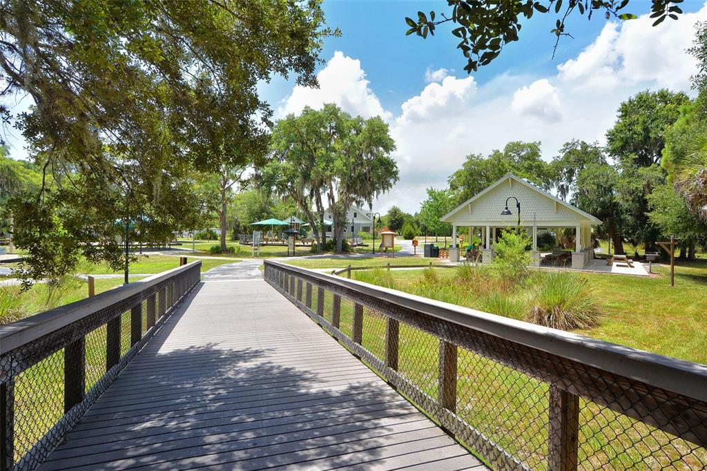 4322 Reflections Parkway Sarasota, FL 34233 - Photo 35 of 36