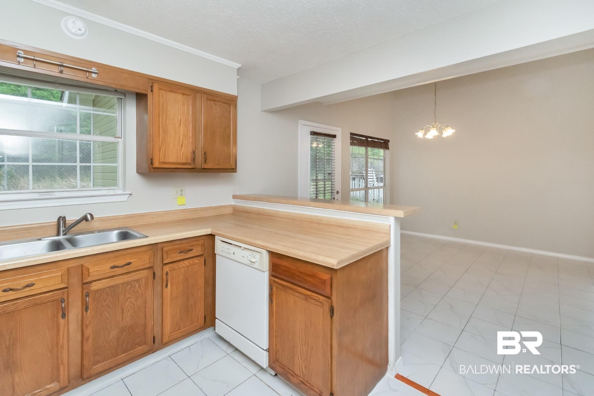 7054 Sandy Creek Road Mobile, AL 36695 - Photo 11 of 23