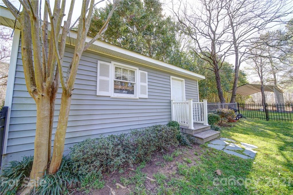 1216 Swift Road Oakboro, NC 28129 - Photo 7 of 42 Gallery Image 7