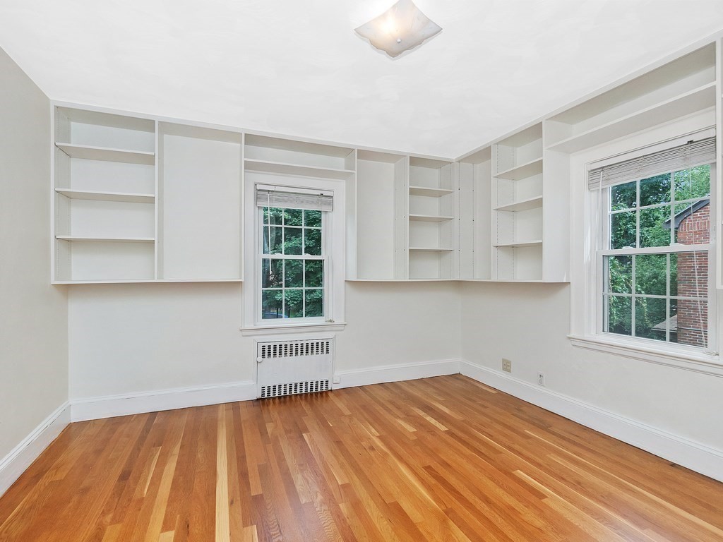 347 Russett Road Brookline, MA 02467 - Photo 21 of 35 Gallery Image 21